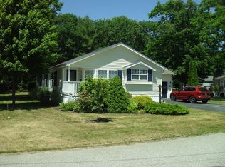 16 Candlewood Dr, Lyman, ME 04002