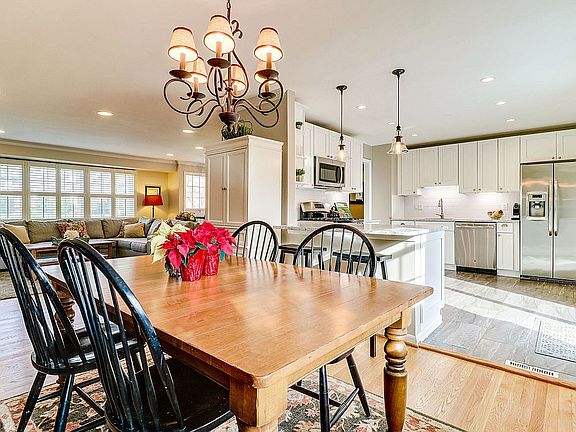 3rd image of 6519 Engel Dr