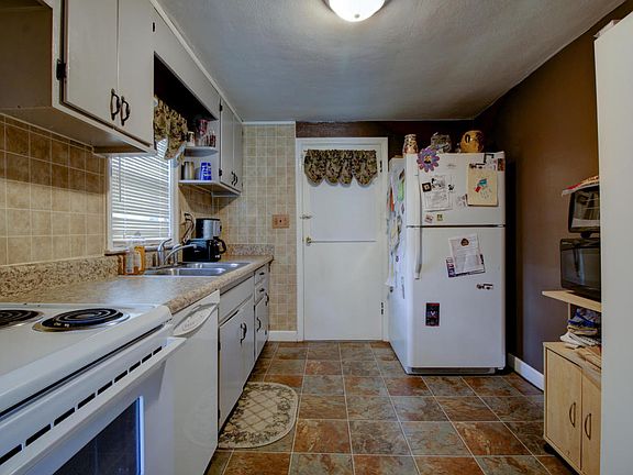 5th image of 5034 Morwanda St NW