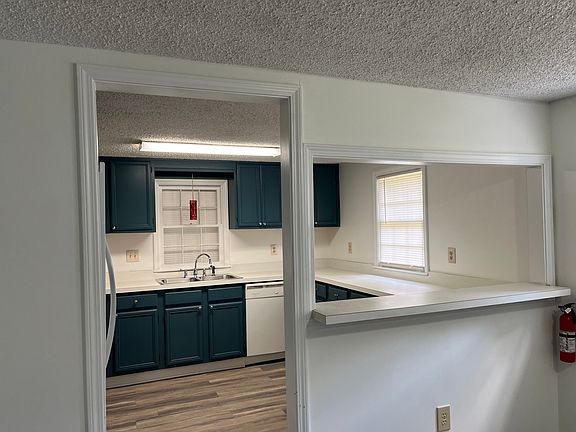 2nd image of 6814 Cooper Cir