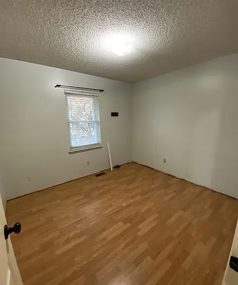 313 W Murray Ct — Photo 10