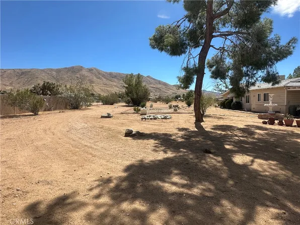 9545 Joshua St, Apple Valley, CA 92308