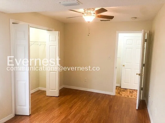 715 W Ohio Ave — Photo 8