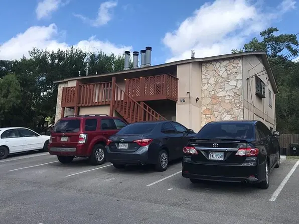 707 Bracewood Cir, San Marcos, TX