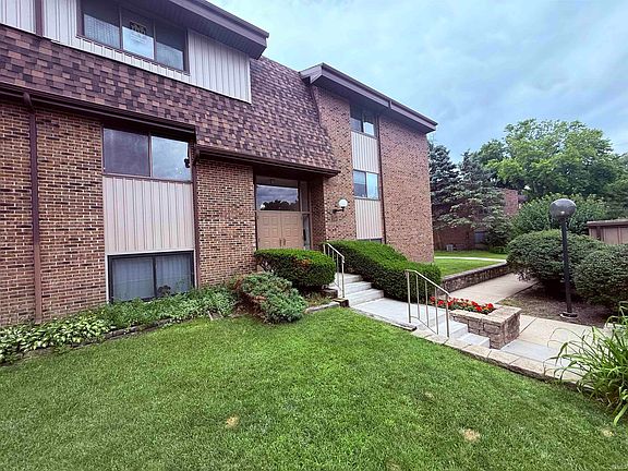 3rd image of 1516 Marigold Way APT 601
