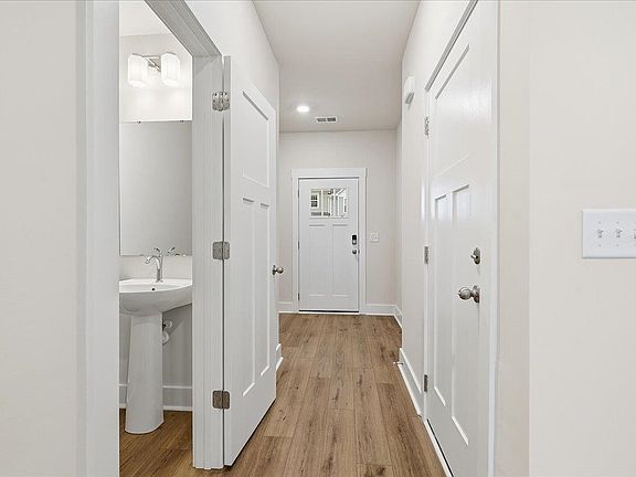 5th image of 268 Telluride Way