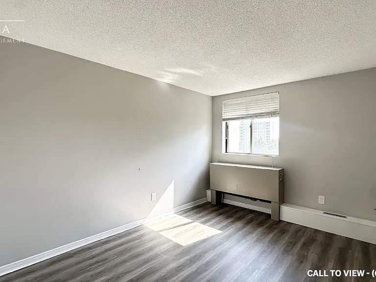 570 Proudfoot Ln #705 — Photo 7