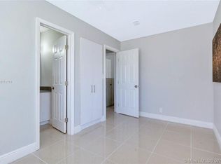 217 NE 45th Ct, Pompano Beach, FL 33064