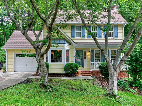 109 Reton Ct, Cary, NC 27513