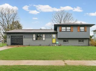 2409 Elizabeth St, Urbana, IL 61802