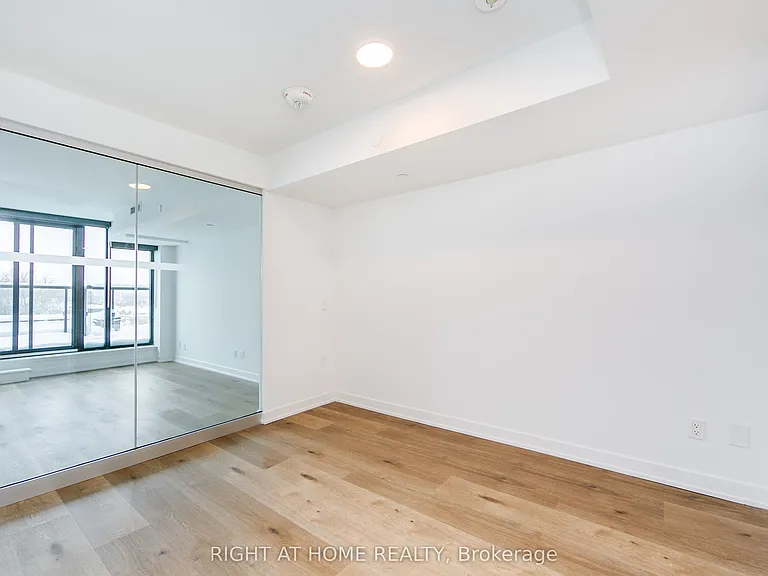897 College St W #506 — Photo 28