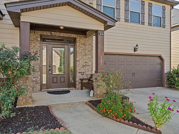 4th image of 123 Adams Creek Pl