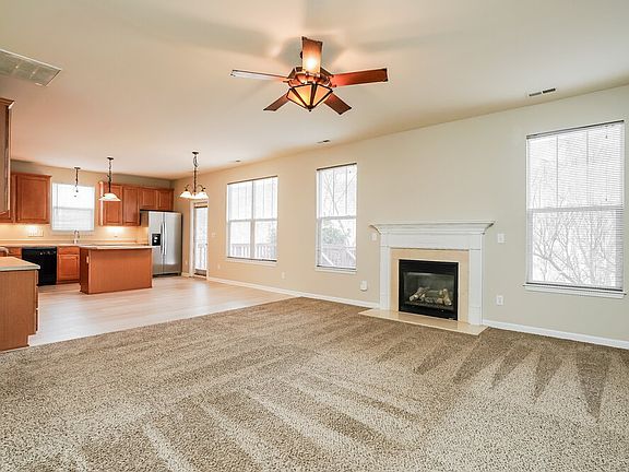 4th image of 360 Stobhill Ln