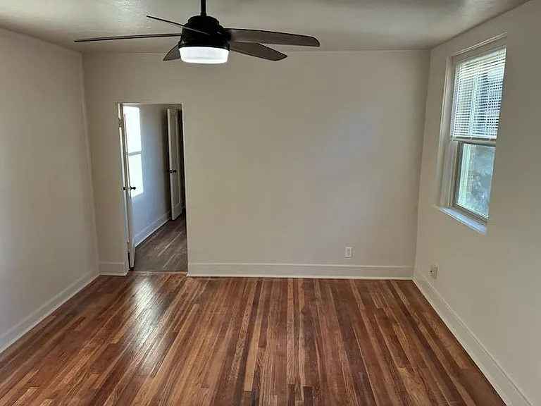 209 N Elliott St #1 — Photo 2