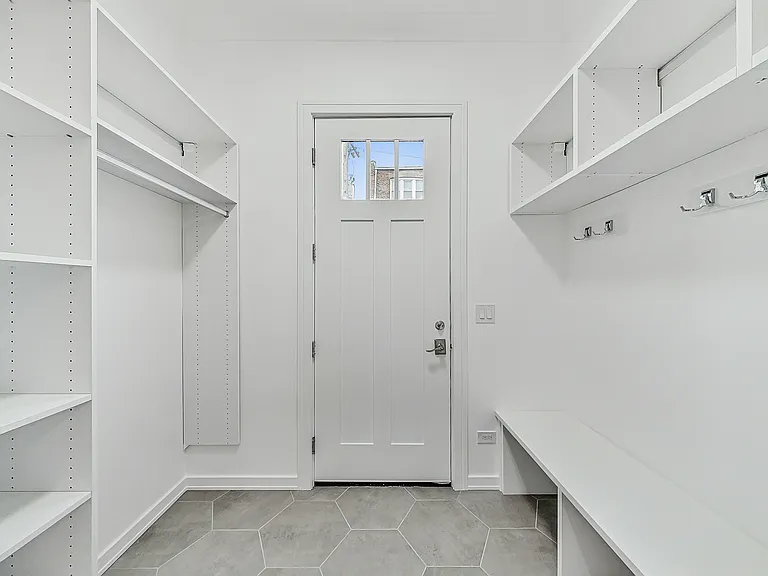6626 S Ingleside Ave — Photo 14