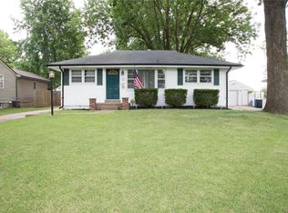 470 Saint Christina Ln, Florissant, MO 63031