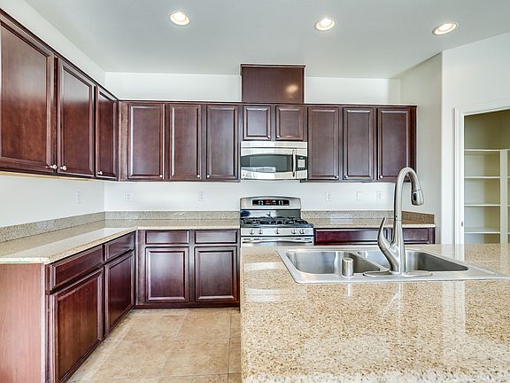 2nd image of 7910 Torreys Peak St