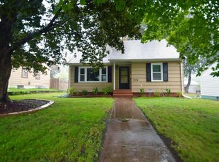 1226 Conway St, Saint Paul, MN 55106