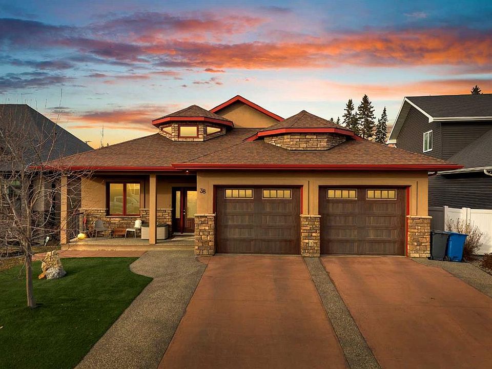 1st image of 38 S Grove Close