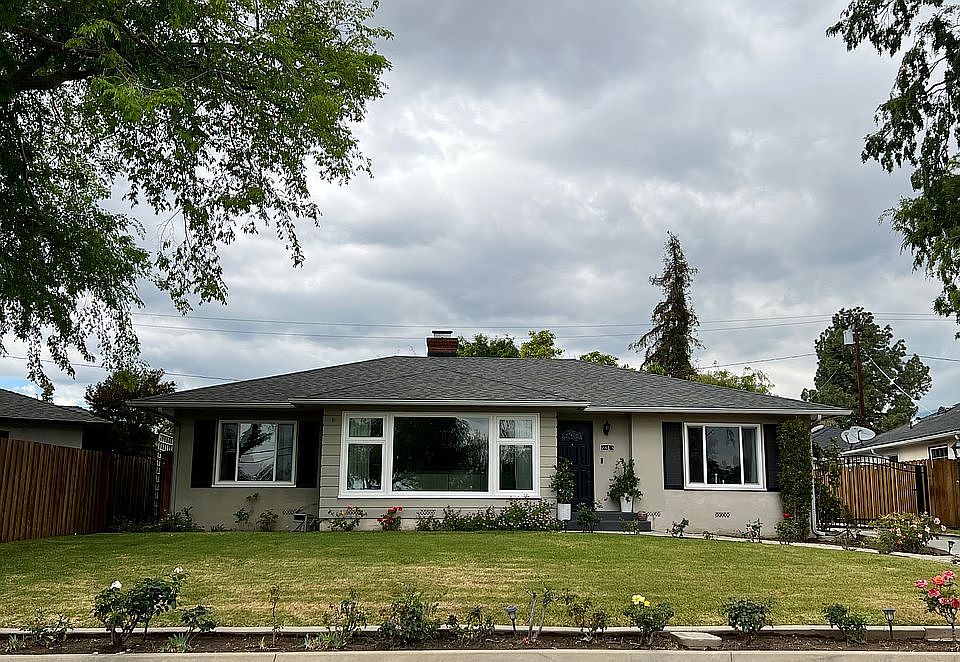 2nd image of 2813 Magna Vista St