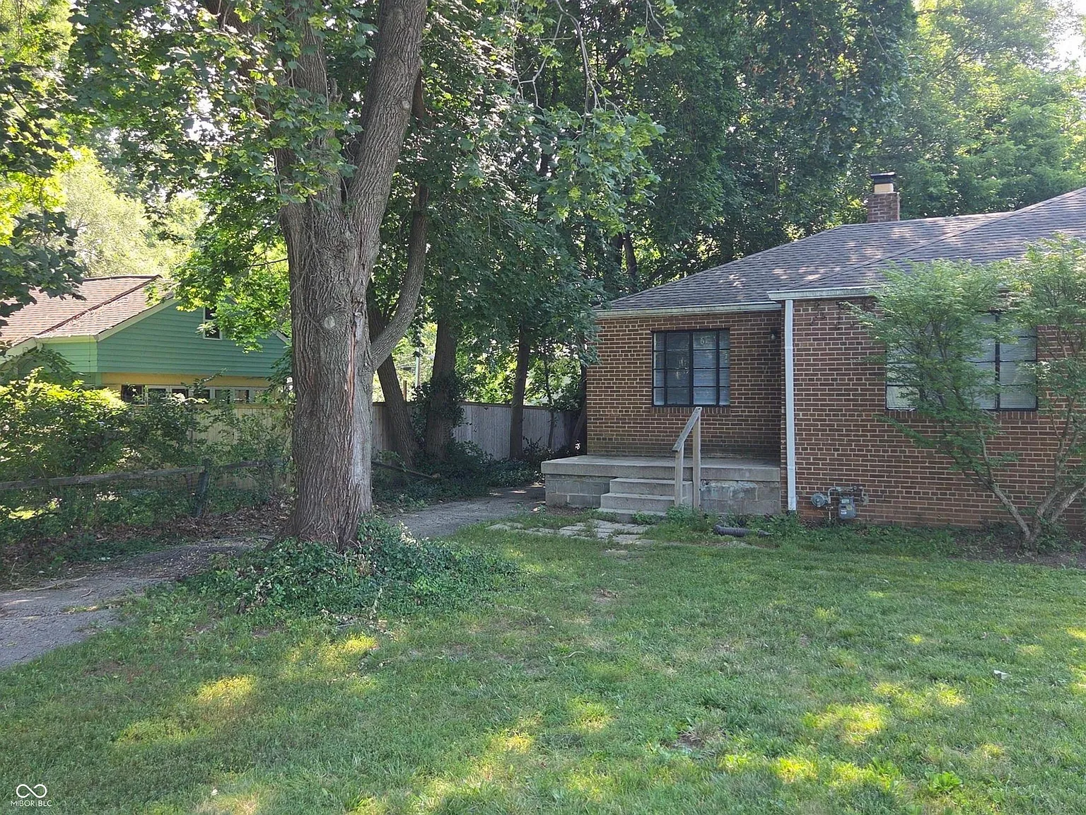 2 bed, 1.0 bath, 754 sqft, $1,415 — Photo 2