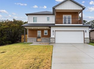 5600 Van Horn Dr, Granbury, TX 76048