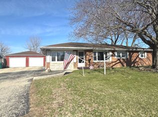 141 Pfitzer Dr, Bradley, IL
