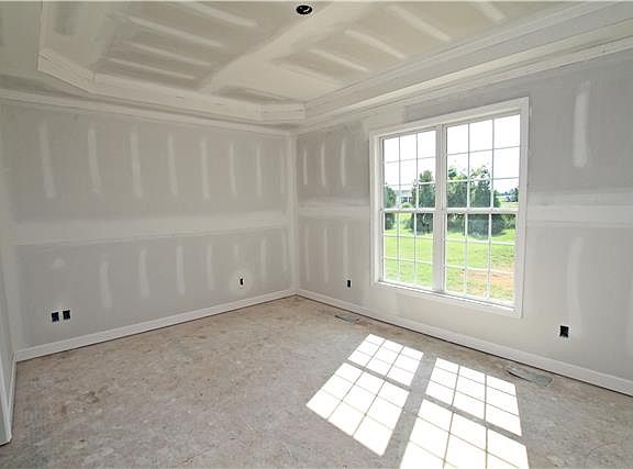 4th image of 1754 Leaf Ln