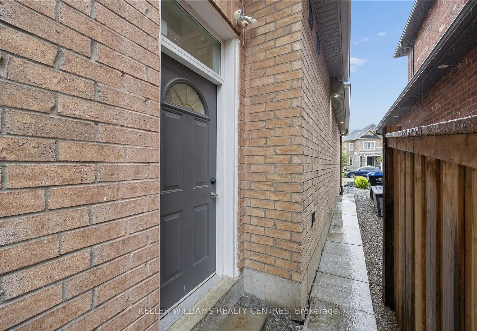 277 Gibson Cir — Photo 1