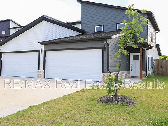 3rd image of 1401 Poigai Way Unit 1