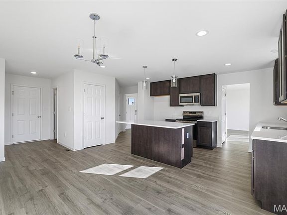 7th image of this home