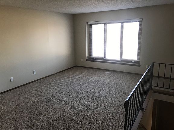 2nd image of 608 NE Wanda Dr #608