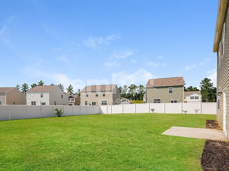 203 Bushwood Dr — Photo 16