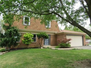 2500 Schell Ln, New Albany, IN 47150