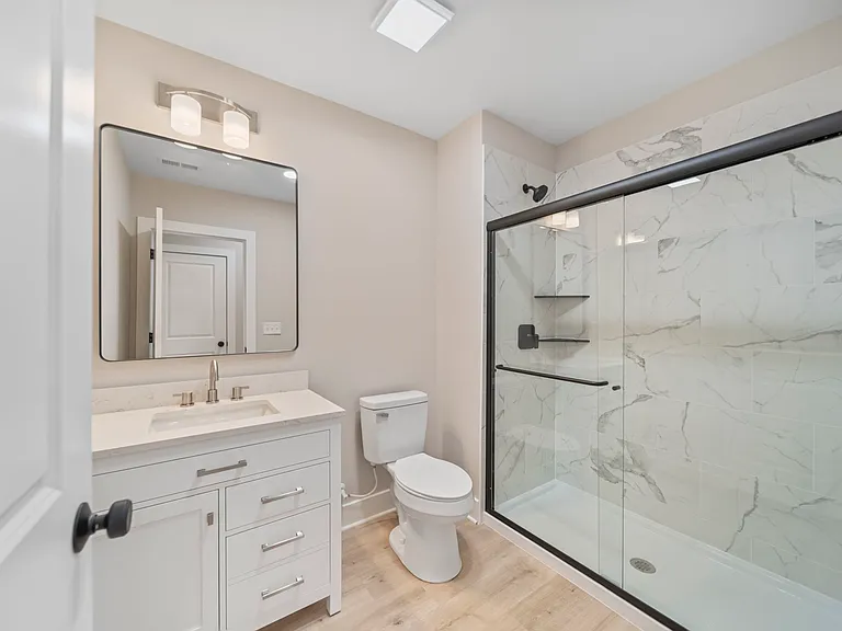 2589 Dayton Ave — Photo 61