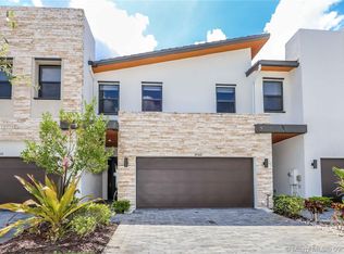 10560 NW 79th St, Doral, FL 33178
