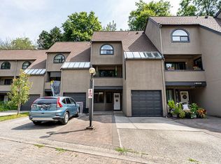 8514 Woodtrail Pl, Burnaby, BC V5A4A9