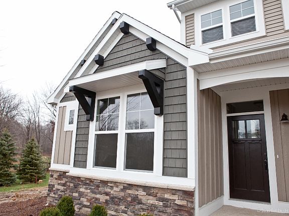 2nd image of 5692 Stonebridge Dr
