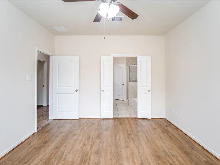 14215 Campo Vista Dr — Photo 20