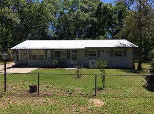 726 SW 2nd Ave, Trenton, FL 32693