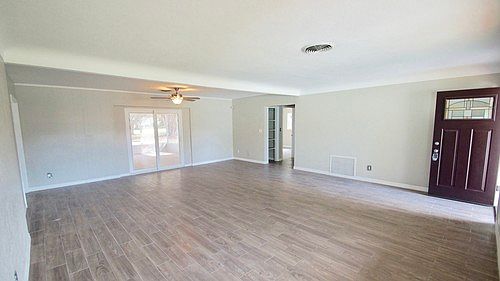 5th image of 4278 Narvarez Way S