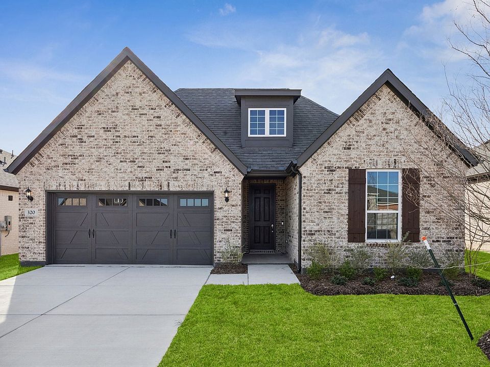 1st image of 320 Cloverdale Ln