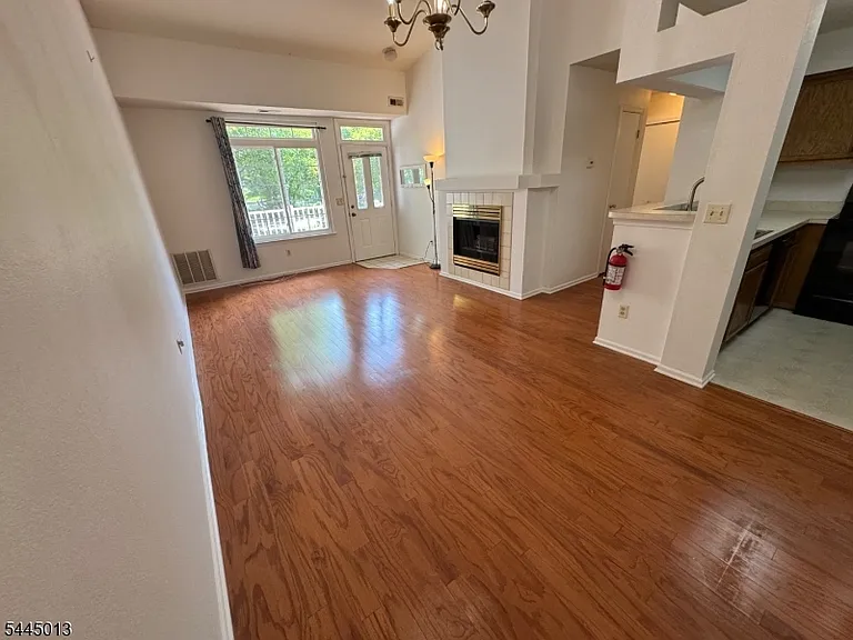 30 Wentworth Road Morris Plns #30 — Photo 2