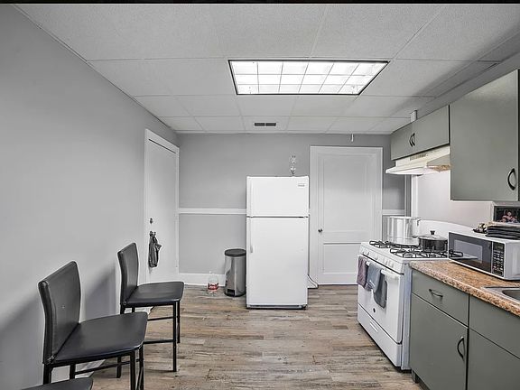2nd image of 1665 Aberdeen St APT 2