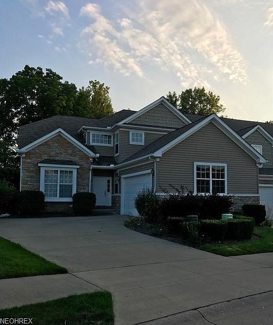 1st image of 29363 Hummingbird Cir #15