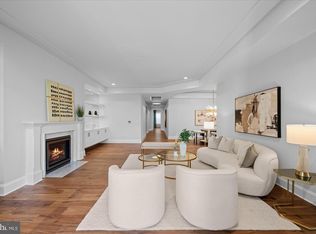8121 River Rd Unit 423, Bethesda, MD 20817