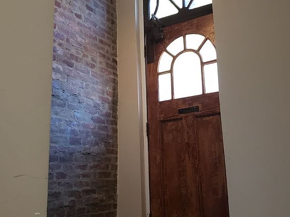 4th image of 588 E New York Ave #B
