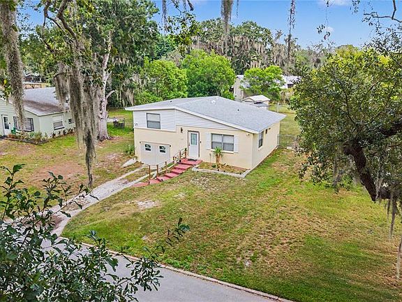 3rd image of 305 CORDOVA ROAD