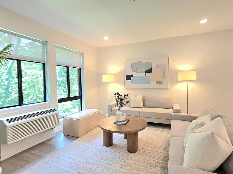 135-137 Fairfield Rd #100 — Photo 5