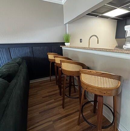 5th image of 3230 Cumberland Rd APT 35